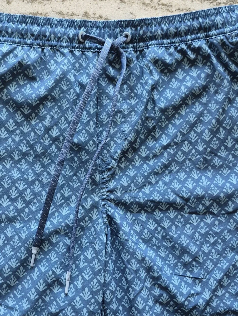 Eddie Bauer Men's Volley Swim Trunk New Size Small